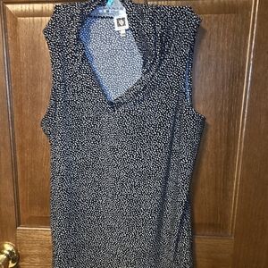 Womens Anne Klein Black & White Print Sleeveless V-Neck Blouse Flowy Collar EUC